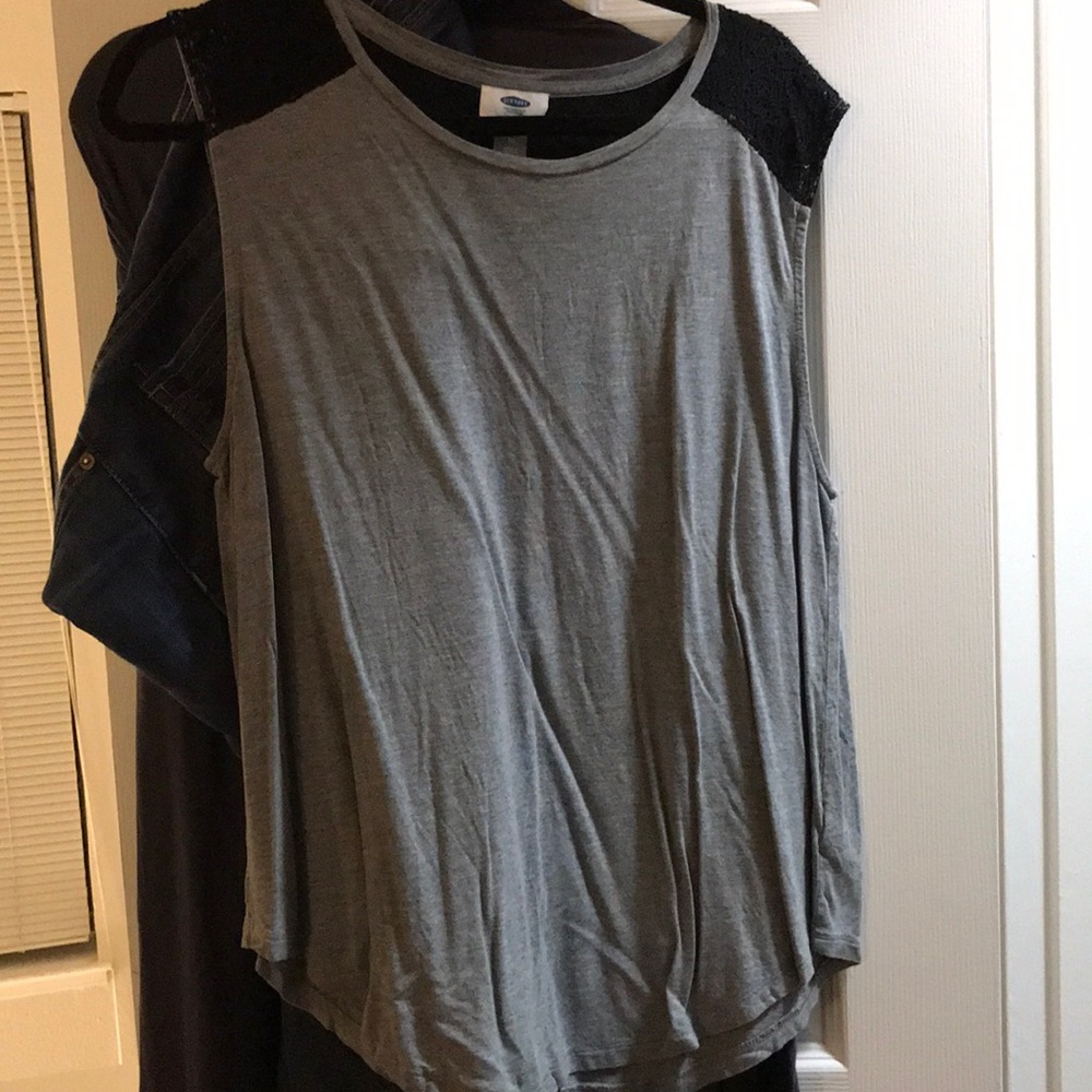 Grey tank top